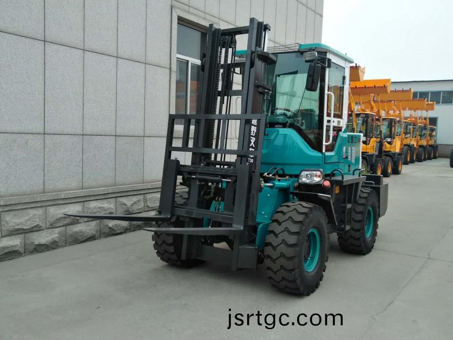 T30越(yue)壄叉(cha)車(che)